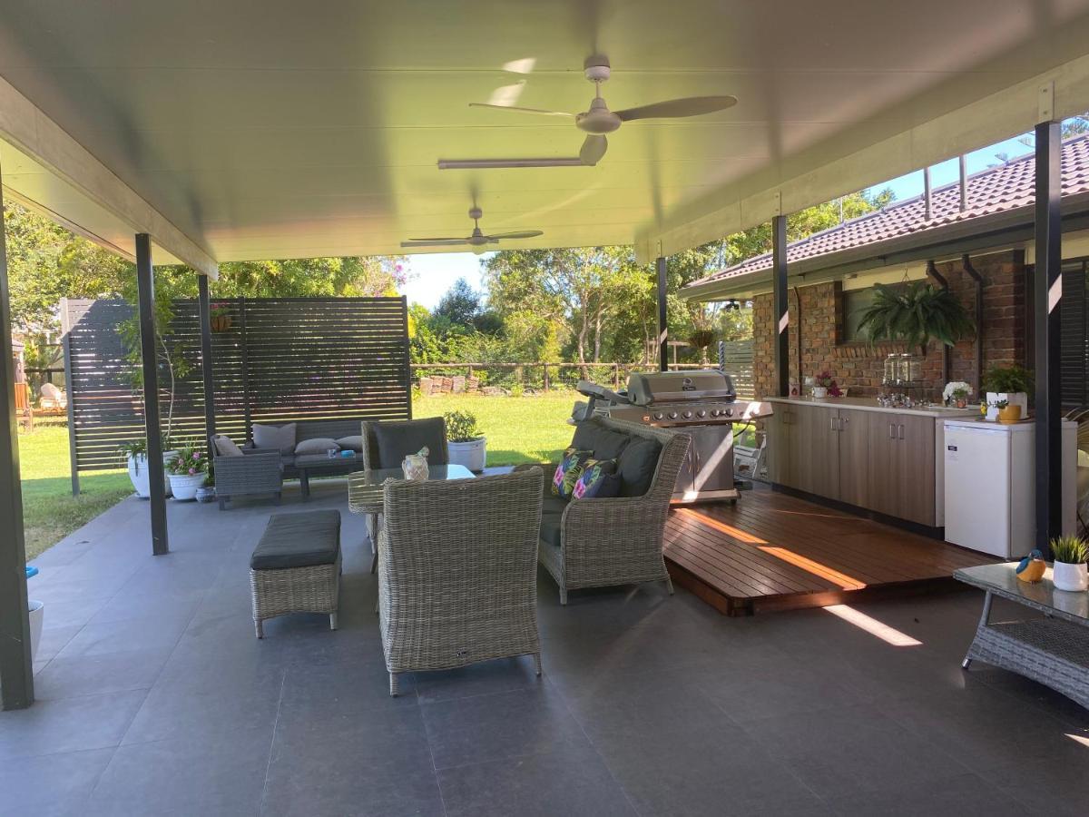 Ark Accommodation Glass House Mountains Exterior photo